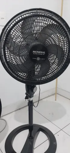 Ventilador de pé 