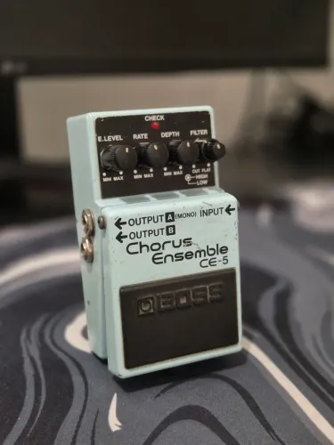 Pedal Chorus BOSS Ensemble CE-5 