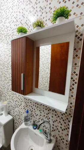 Armário para banheiro com espelho