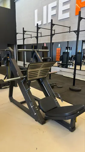 Leg press semelhante a modelo kikos