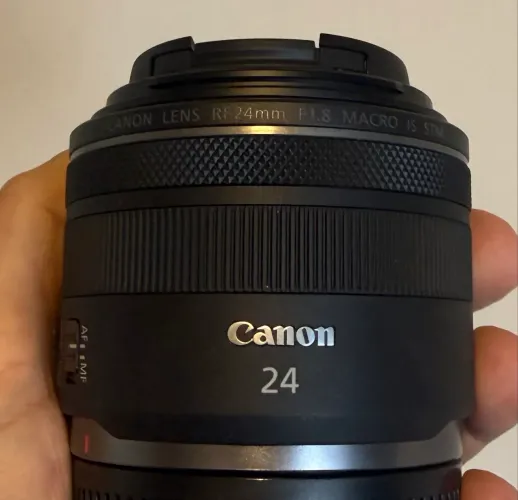 Vendo/Troco Lente RF Canon 24mm 1.8 IS STM nova. OPORTUNIDADE!