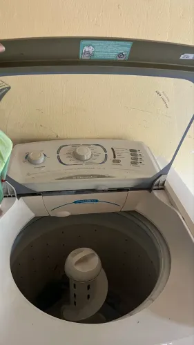 Vendo máquina lava e seca.