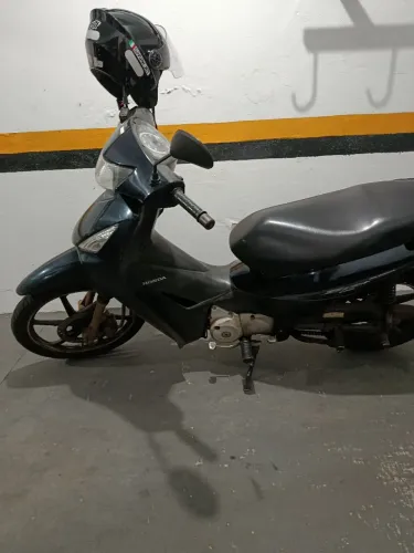 Vende-se Honda Biz 125