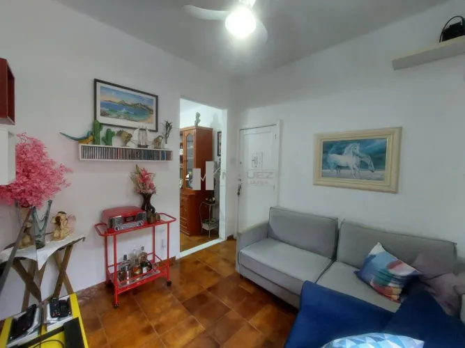 casa de vila à venda -sala em 2 ambienes, 3 quartos, sendo 1 suíte, ampla cozinha, Rua Cam