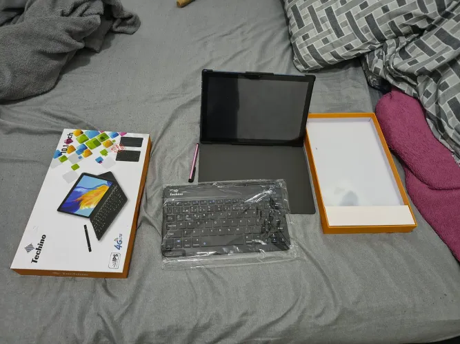 Tablet techino com capa protetora,teclado e mouse