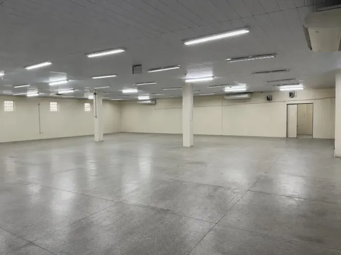 Centro Operacional pronto para uso, 1000m², venda ou aluguel, Resgate!