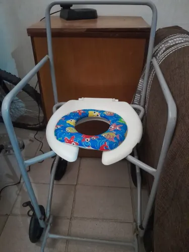 Cadeira de rodas para banho