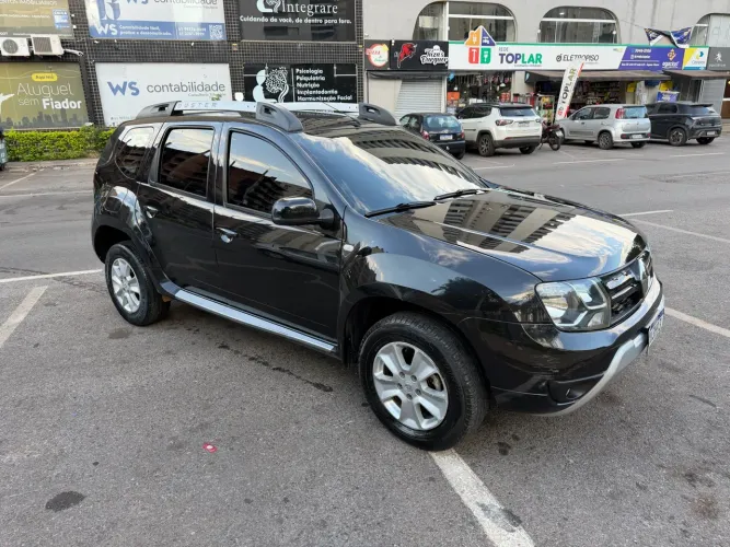 Renault Duster Dynamique 2.0 Hi-flex 16V Aut. 2016