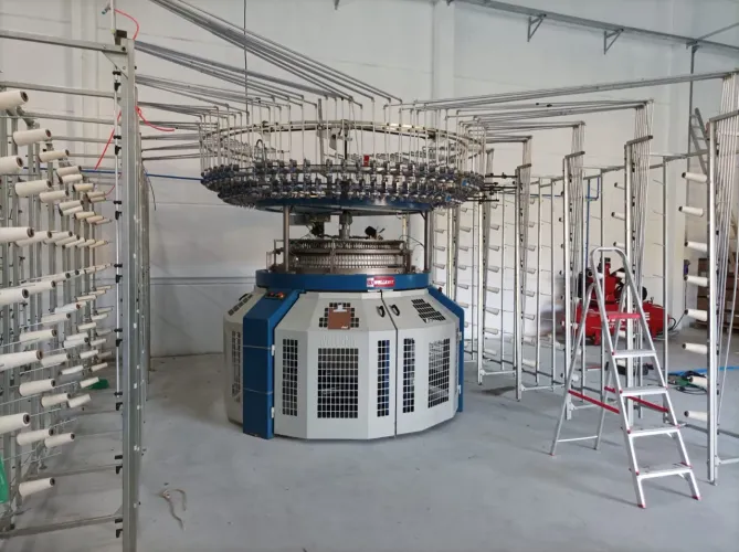 MÁQUINA PARA MALHARIA