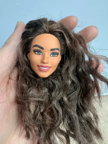 Cabeça Barbie Fashionista 182