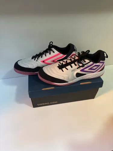 Umbro pro 5 bump(tamanho 41)