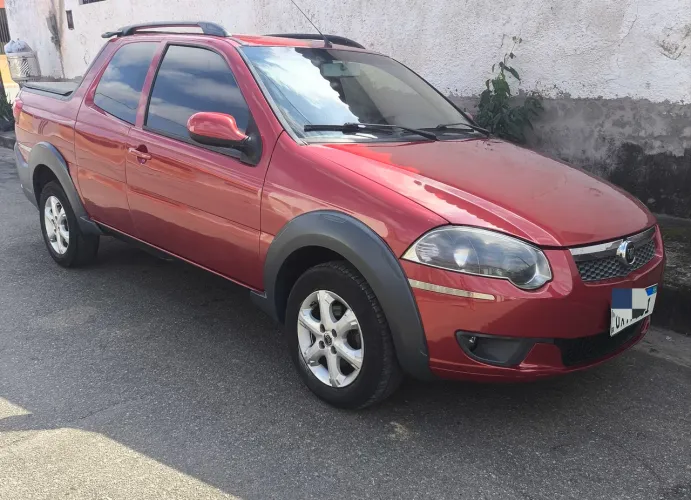 Fiat Strada Trekking 1.6 16V Flex CD 2015