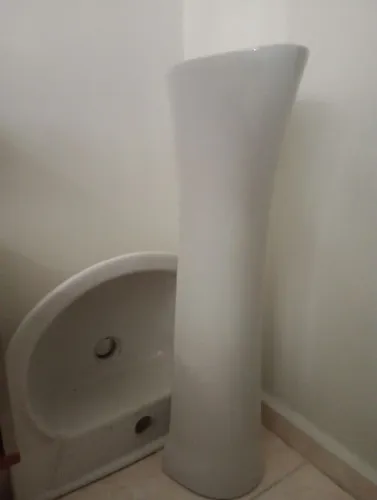 Lavatório com Coluna de Chão 