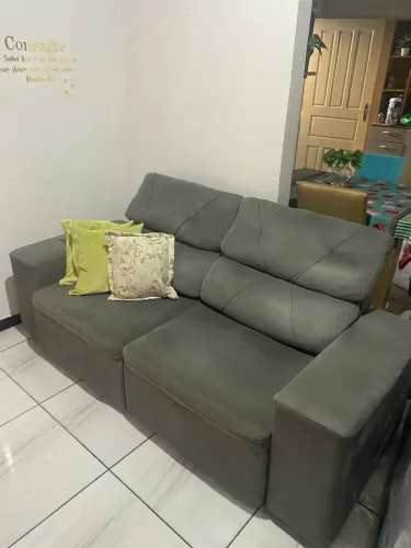 Sofá Retrátil e Reclinável