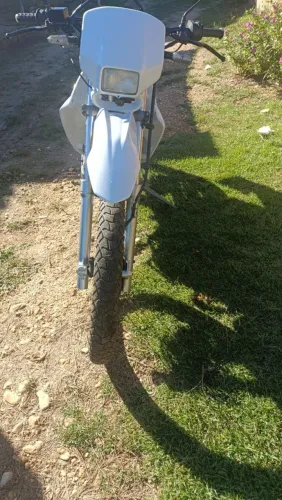 Yamaha XT ( Vendo ou Troco )