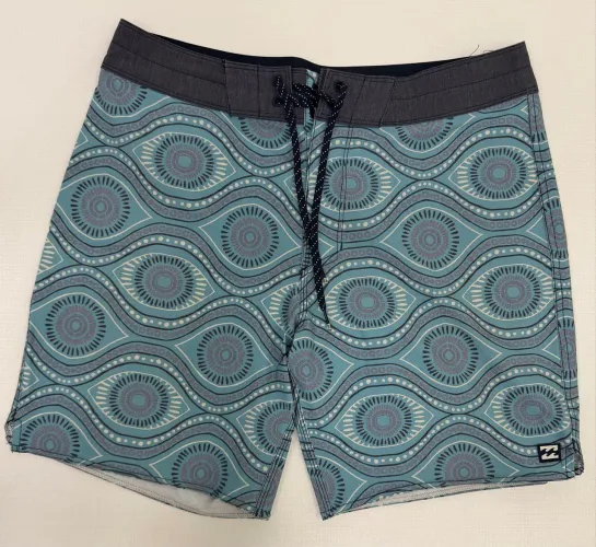 Bermuda Billabong Boardshort Elastano Original- Tam. 30 USA / 40 BR
