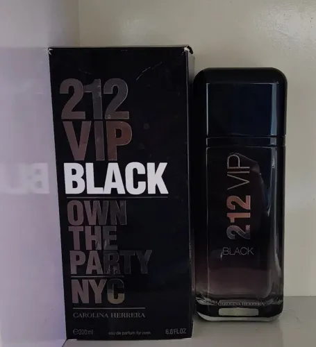 Carolina Herrera - 212 VIP Black - 200 ml