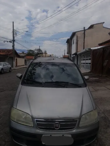 Fiat Idea ELX 1.8 MPI Flex 8V 5P 2010