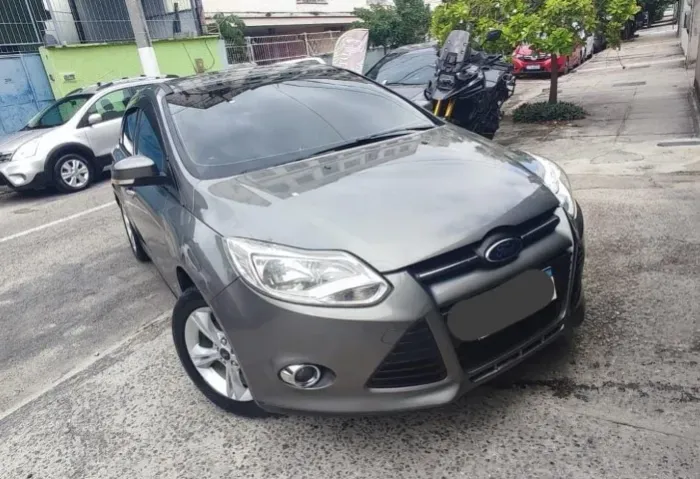Ford Focus 1.6 S/se/se Plus Flex 8v/16v 5P 2014