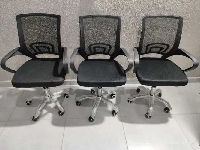 Cadeira de escritório novas