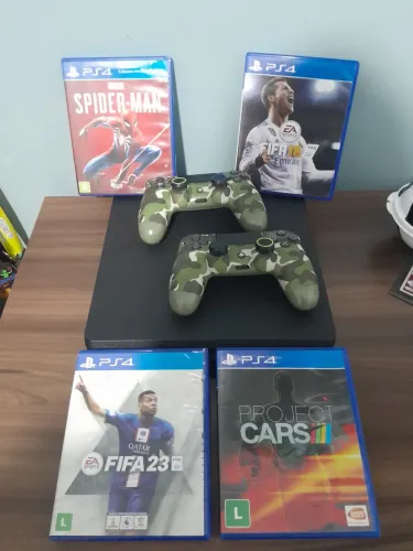 Playstation 4 Slim - 1TB + 2 controles e 4 jogos (mídia física)