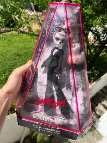 boneca Monster High Zomby Gaga (Lady Gaga) lacrada NRFB