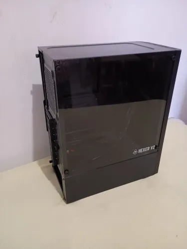 Gabinete gamer preto