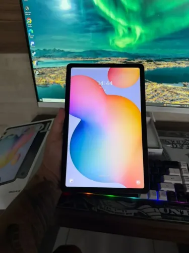 Vendo ou faço rolo em Tablet S6 pouco usado, tudo funcionando perfeitamente