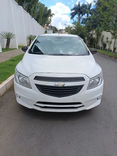 Chevrolet Onix JOY Hatch 1.0 8V Flex Mec. 4P 2018