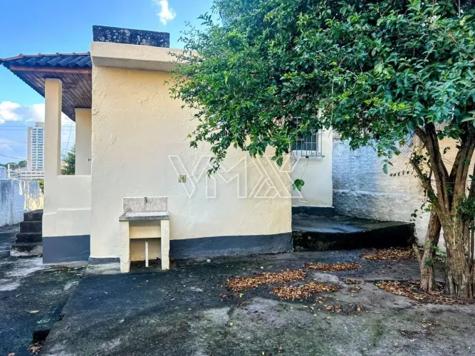 CASA TÉRREA PARA LOCAÇÃO COM 2 QUARTOS, PEQUENO QUINTAL NA VILA MARIA -SP