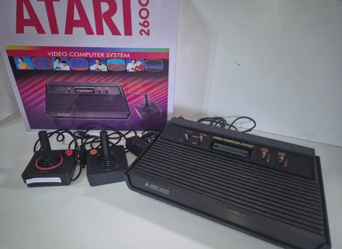 Atari 2600 Polyvox com caixa MDF