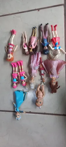 Bonecas pequena antiga 
