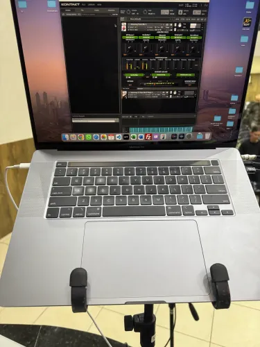 MacBook Pro 16 i9 64GB RAM 1Tb SSD Radeon 5500M 8Gb Top de Linha
