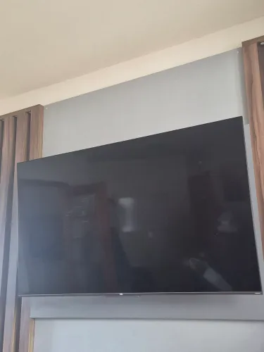 Tv tcl 65° tela quebrada