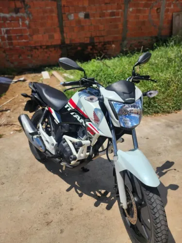 Titan 160s edição especial *