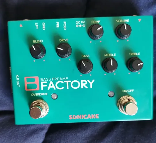 Pedal Preamp Baixo Sonicake B Factory
