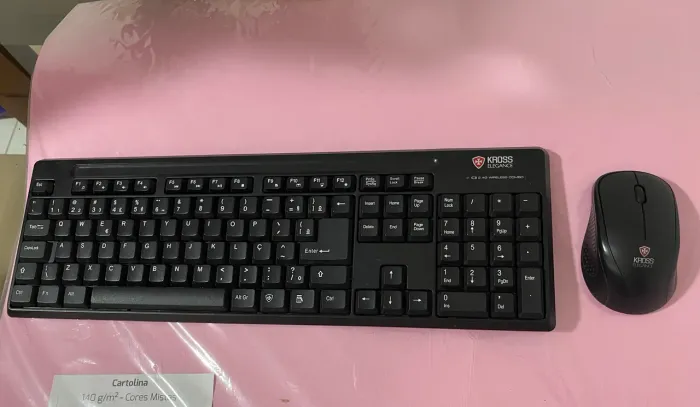 Teclado e mouse sem fio