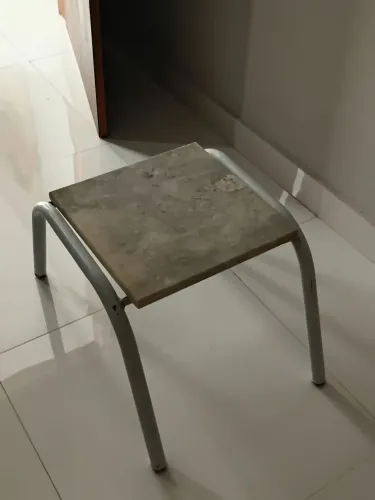 Mesa de mármore central