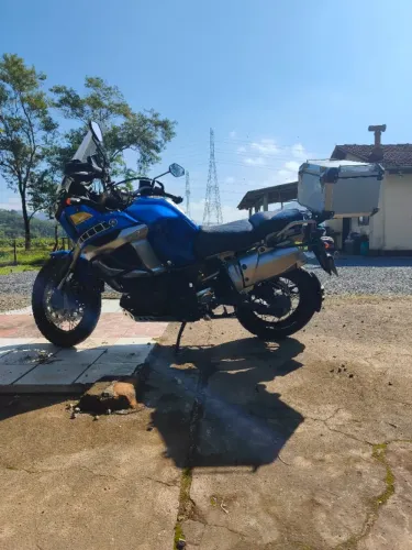 Vendo linda Ténéré 1200 moto para colecionar momentos