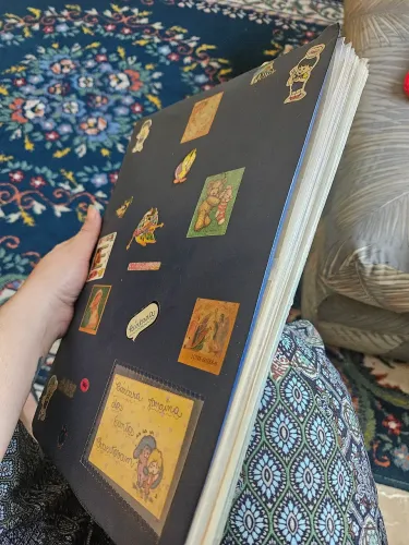 Coleção com mais de 120 papéis de carta antigos 