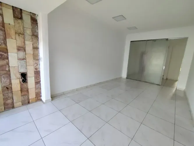 CASA NO BAIRRO CAIÇARA!!
