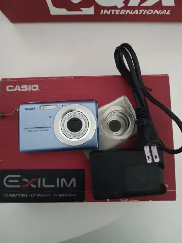 Câmera Digital Casio Exilim (Azul) ? Completa na Caixa