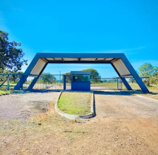 Lote no Lago Serra da Mesa - Uruaçu/GO