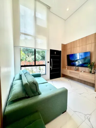 Condominio Morada dos Pássaros | Com 3 Suítes| Área gourmet + Piscina.