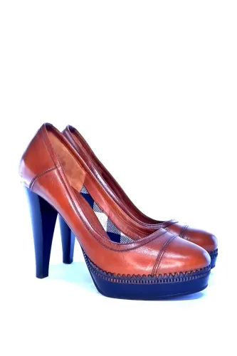 Burberry Sapato Scarpin 33 couro legítimo salto feminino nº 33 