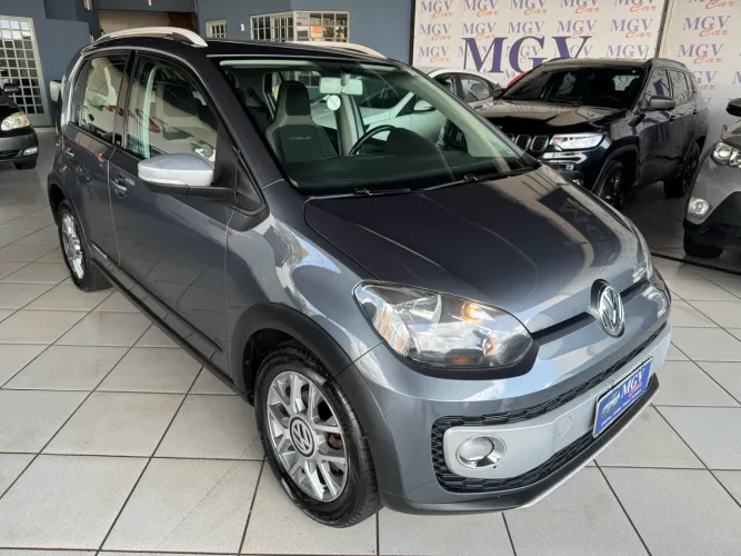 Volkswagen Up! Cross 1.0 TSI Total Flex 12V 5P 2017