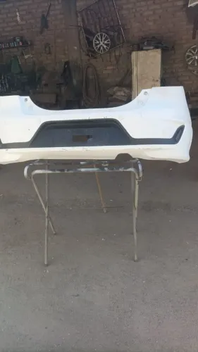 Vendo para-choque dianteiro para Ford Ka