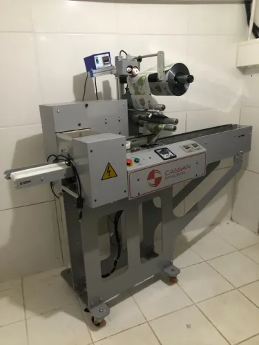 Flowpack Cassan Gelo Saborizado Embaladora