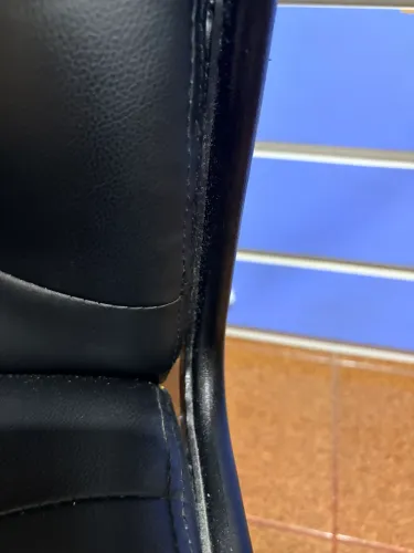 Cadeira escritório (p/ tirar peça)