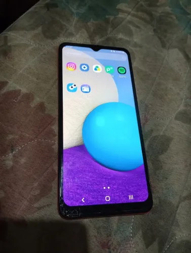 Vendo celular a02